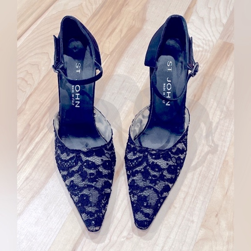 St. John Vintage 90s Black Lace / Leather Ankle Strap Evening Heels - Size 7